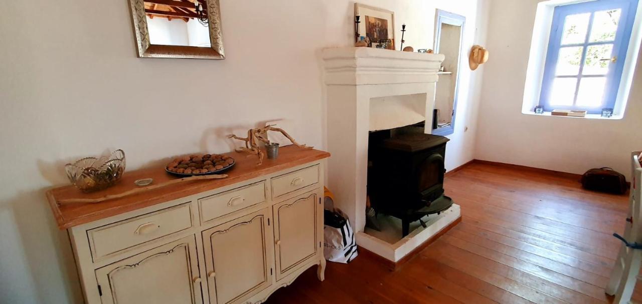Maison Charme Avec Piscine Privee, Pres De La Mer A Sappounakeika, Tyros Sapounakeika ภายนอก รูปภาพ